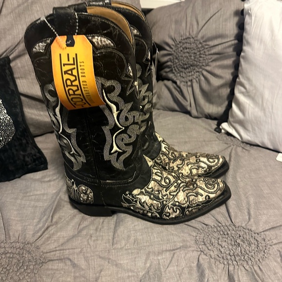 Corral python boots - Picture 1 of 1